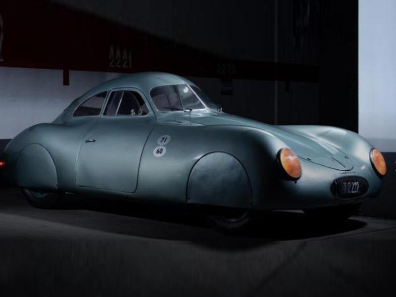 أقدم وأندر سيارة بورش للبيع ... السعر خيالي